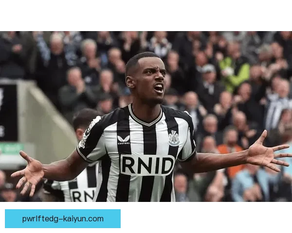 阿马里·贝尔在英超表现稳健，备受关注的年轻天才逐渐崭露头角。